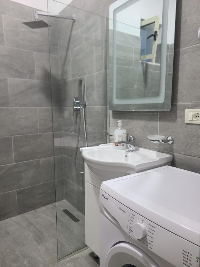 Home Inn Apartaments Тирана Екстериор снимка